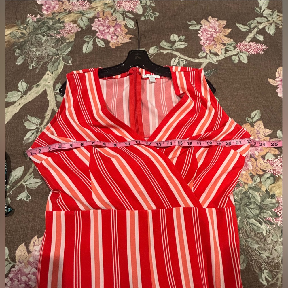 New York & Company Red and White Jumpsuit - Picture 3 of 9